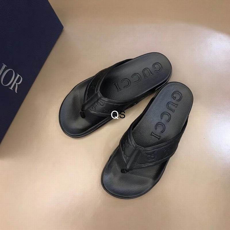 Gucci Men's Slippers 132